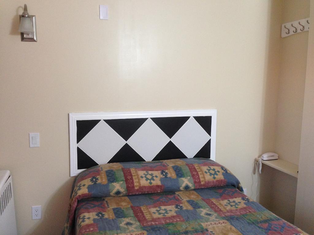 Davidson Motel ปารีส ภายนอก รูปภาพ